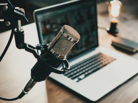 Como criar um podcast: 4 passos simples para fazer sucesso